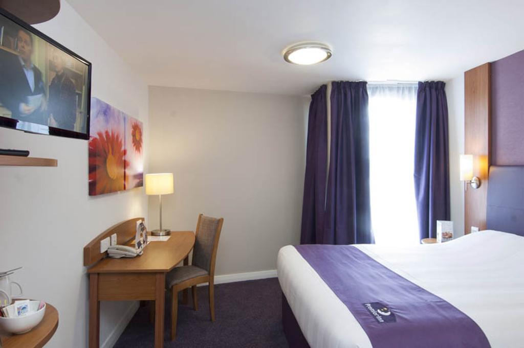 Premier Inn Inverness Centre - River Ness Habitación foto