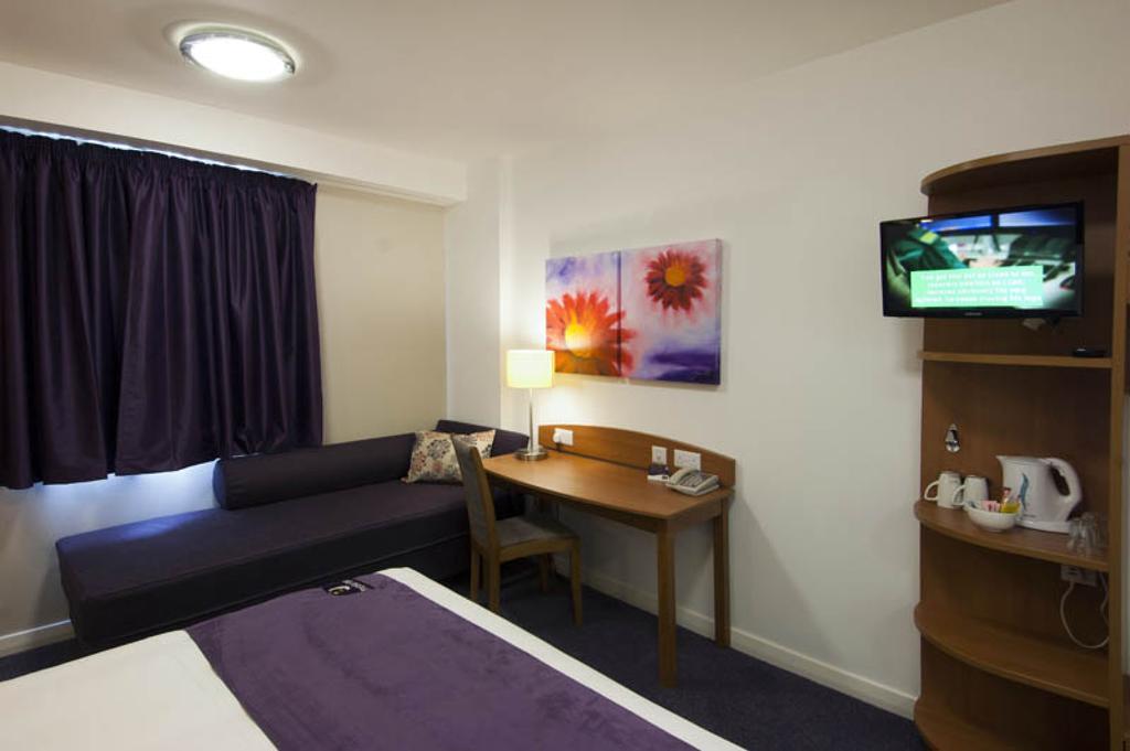 Premier Inn Inverness Centre - River Ness Habitación foto